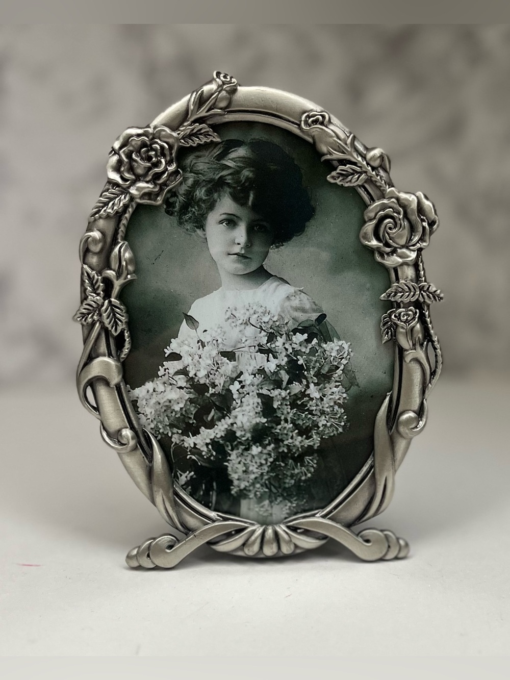 Vintage Ornate Pewter Oval Picture Frame 4x5.5•Art Nouveau Rose Floral